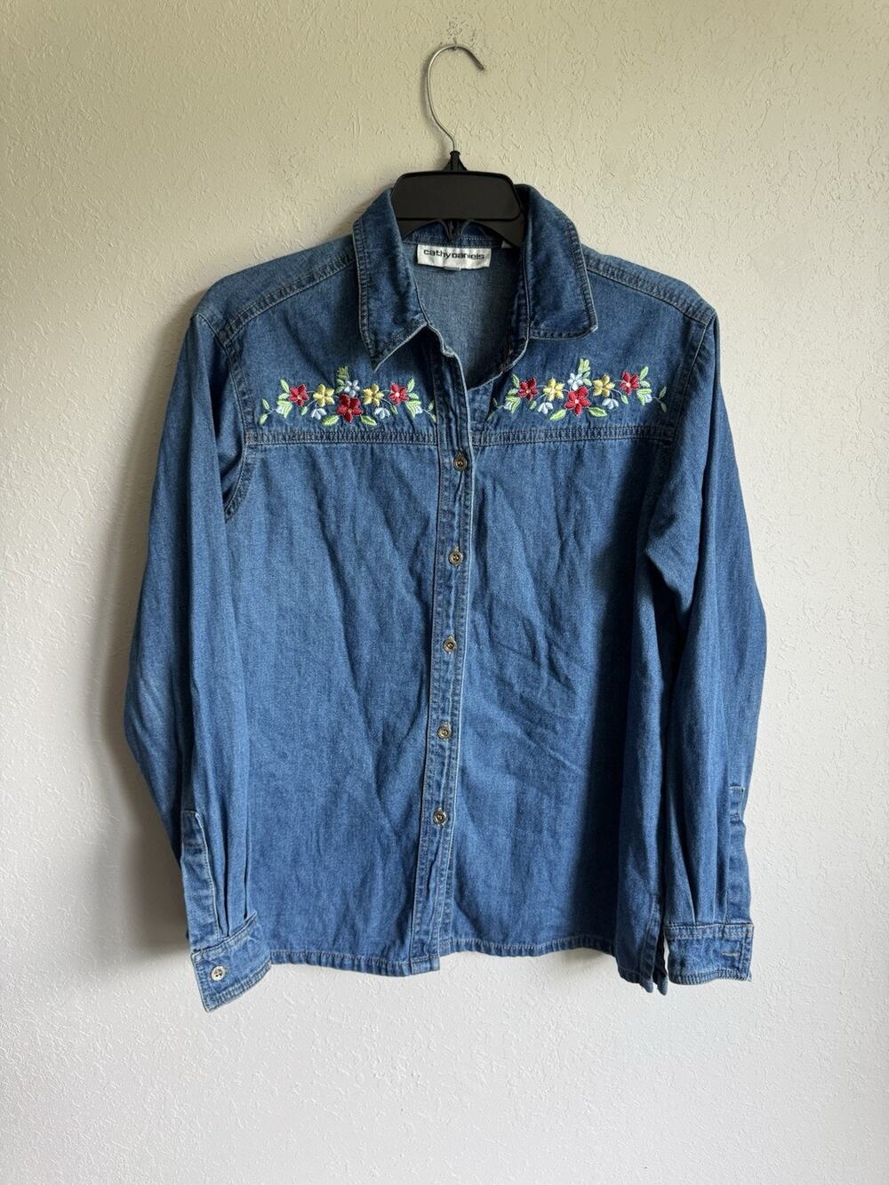 Vintage Cathy Daniels Floral Embroidered Denim Button Down Blouse Womens S Chore